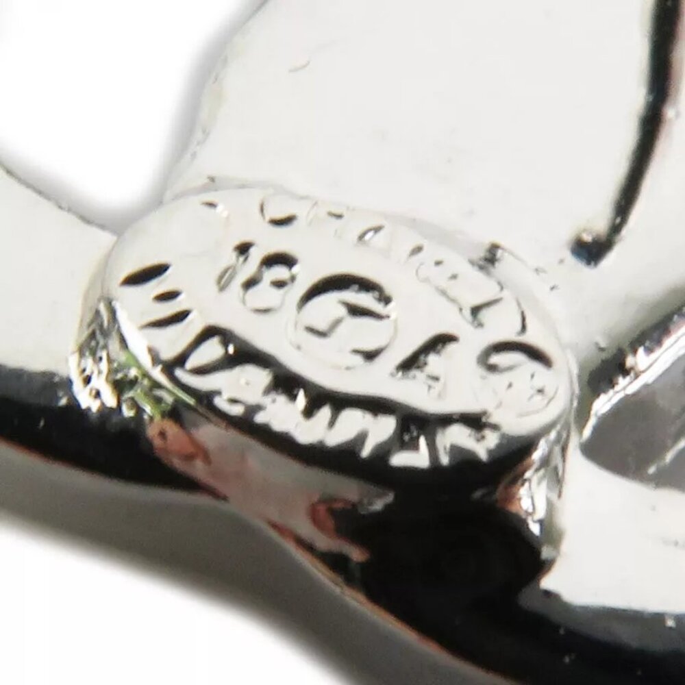 Auth CHANEL CC Logo Pierce Earrings Silver Navy/White - Picture 7 of 8